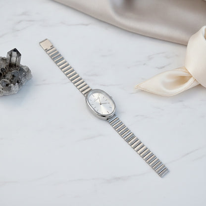 Montre Argentée Femme - Élégante, Style Vintage, Luxe - Quartz