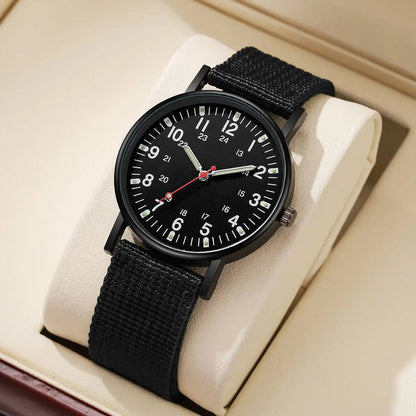 Montre Homme à Bracelet Nylon – Légèreté et Style au Quotidien