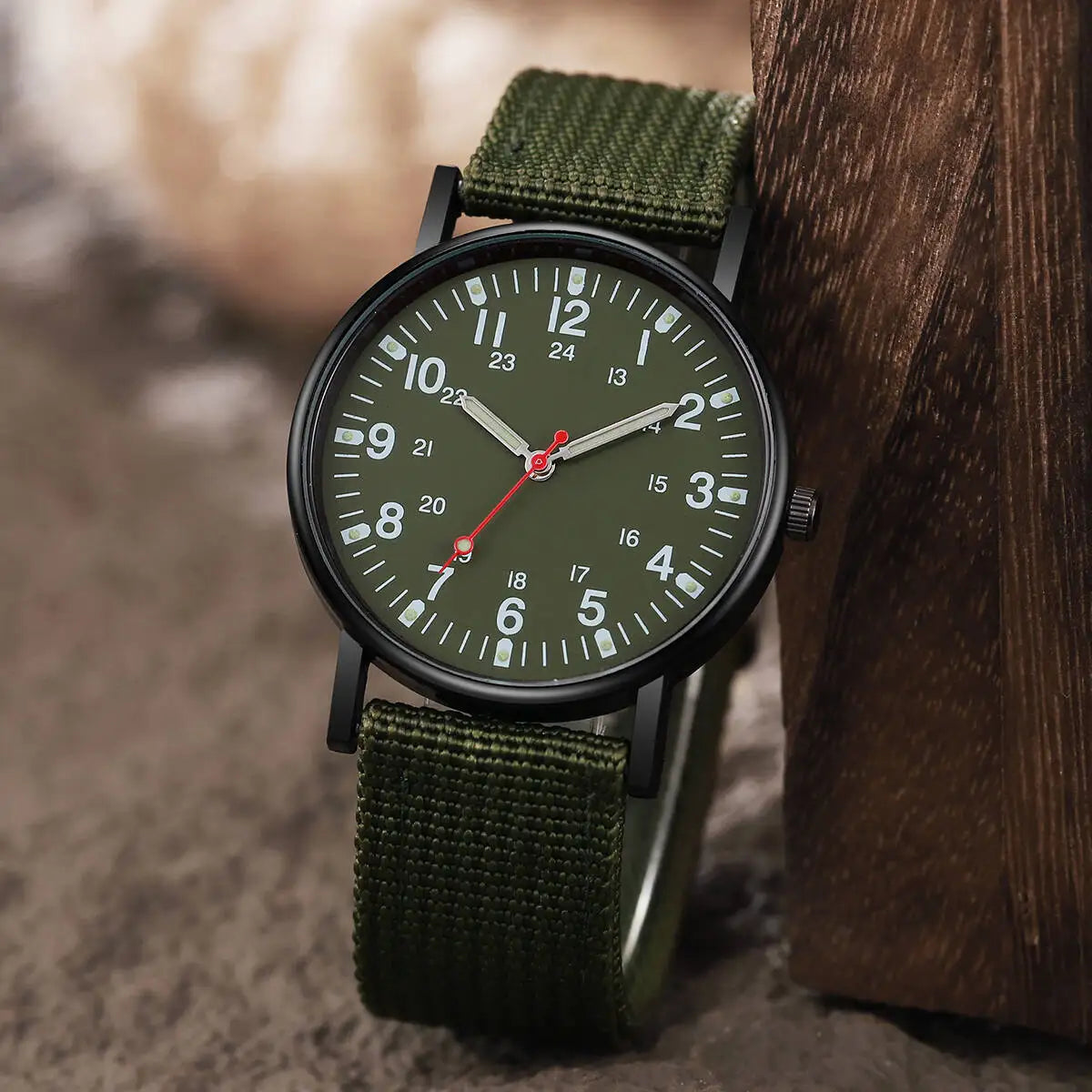 Montre Homme à Bracelet Nylon – Légèreté et Style au Quotidien