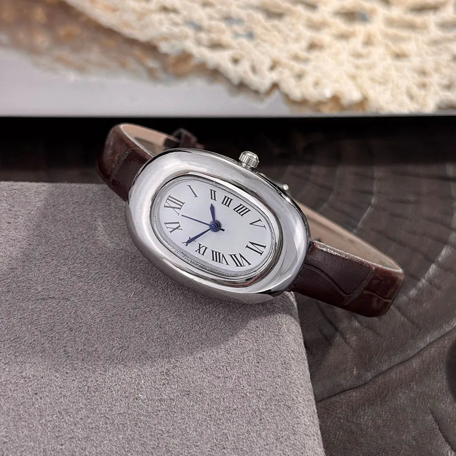 Montre femme ovale vintage bracelet cuir – vue 12
