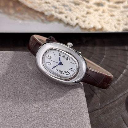 Montre femme ovale vintage bracelet cuir – vue 12