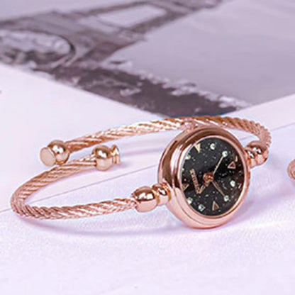 Montre Femme Petit Cadran – Le Charme d’un Bracelet Bijou