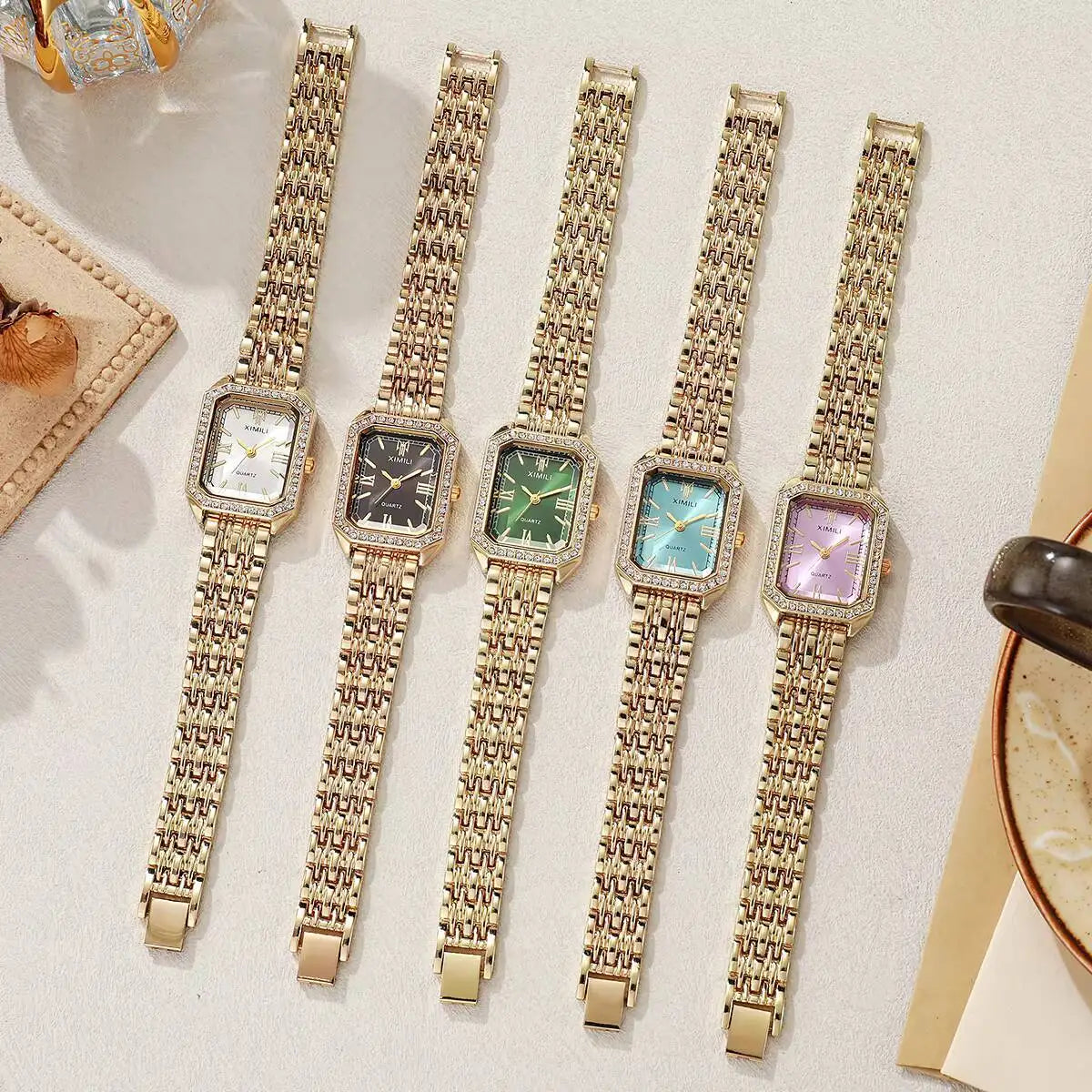 Montre femme rectangulaire à strass – vue 4