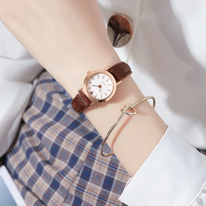 Montre femme petit cadran bracelet cuir – vue 1
