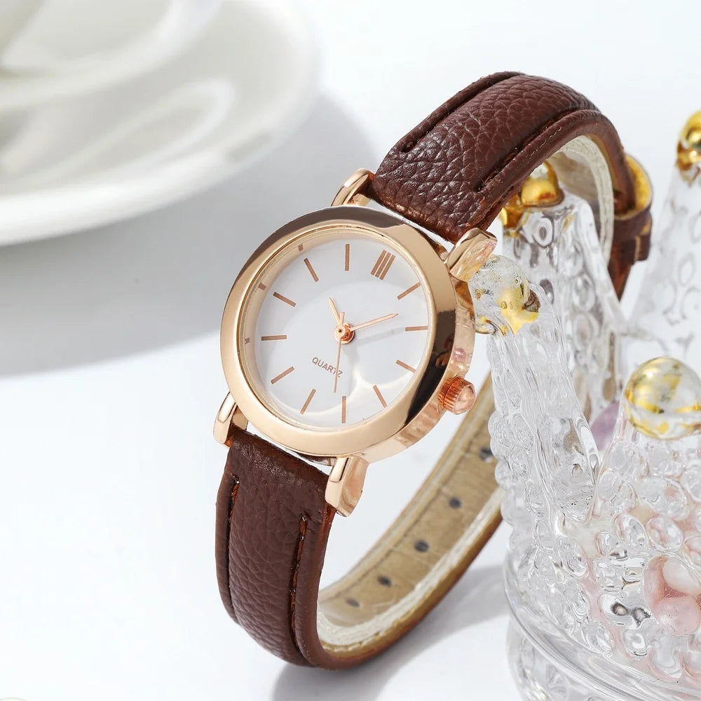 Montre femme petit cadran bracelet marron cadran blanc