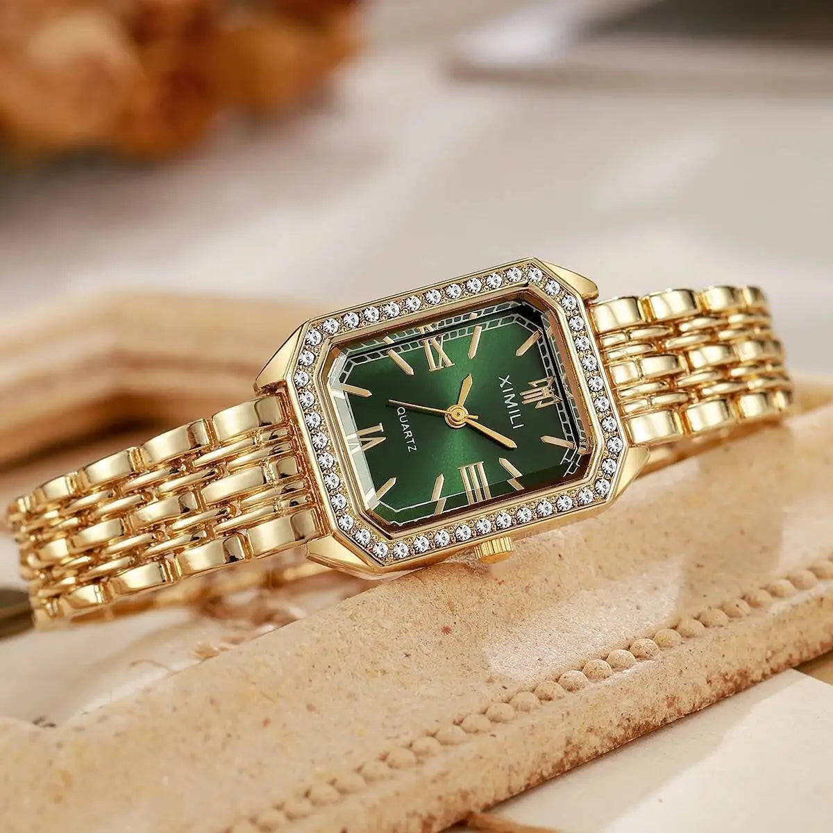 Montre femme rectangulaire à strass – vue 10