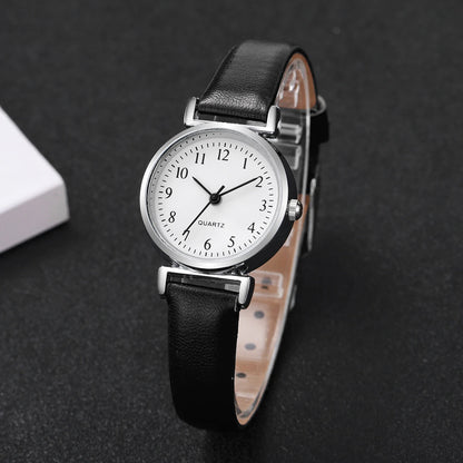 Montre femme minimaliste petit cadran en cuir – vue 10