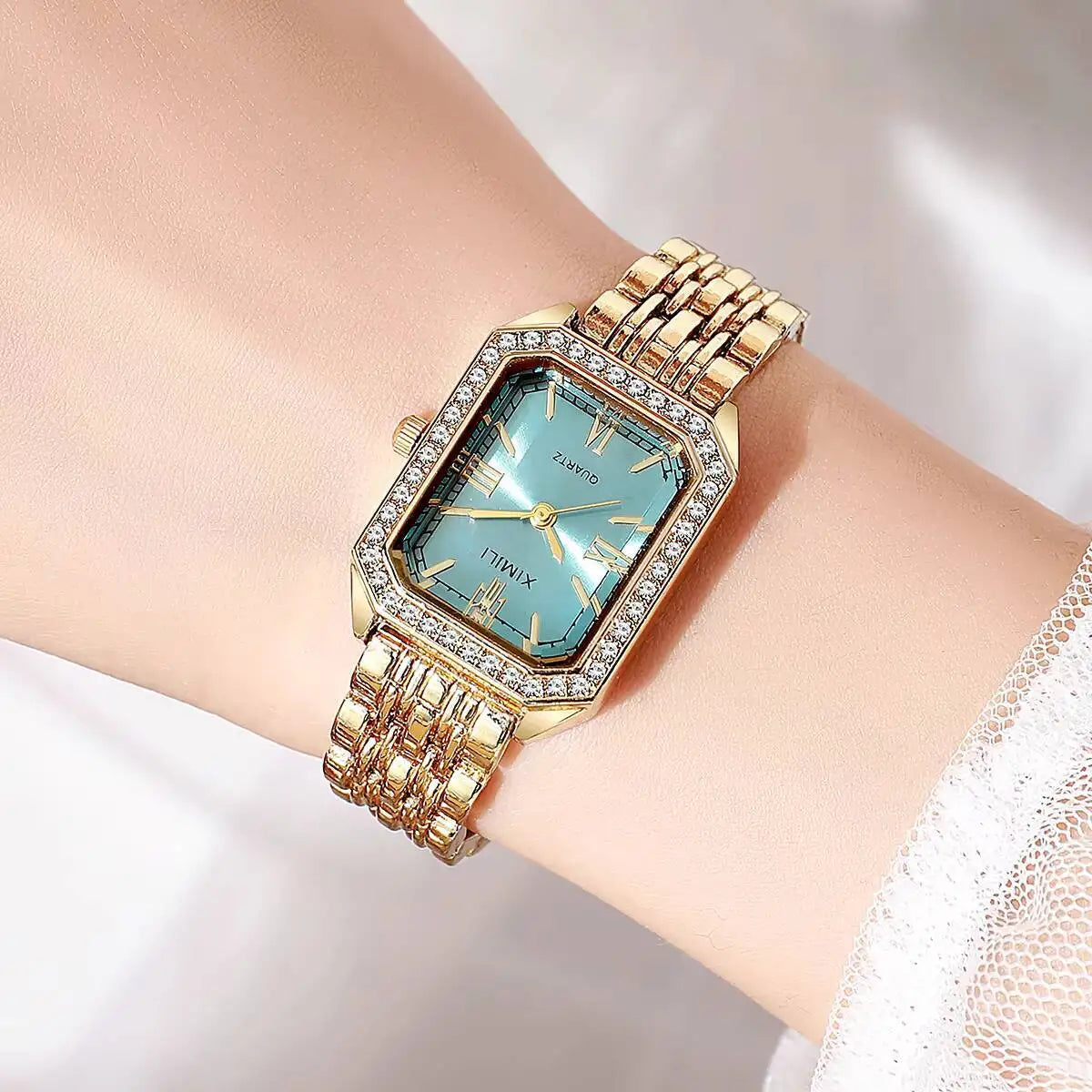 Montre femme rectangulaire à strass – vue 3