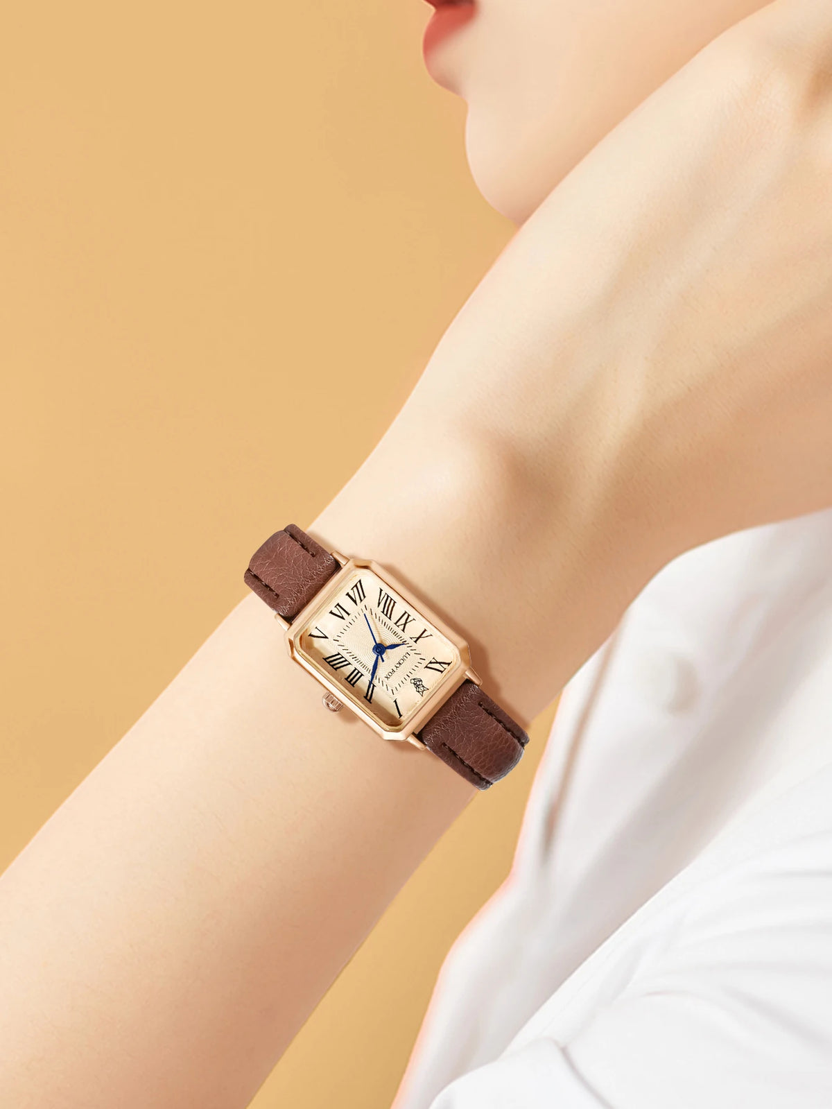 Montre femme rétro carrée bracelet cuir – vue 6