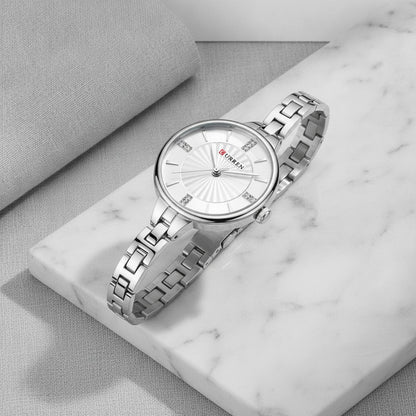 Montre Argentée Femme - Bracelet acier inoxydable - Quartz