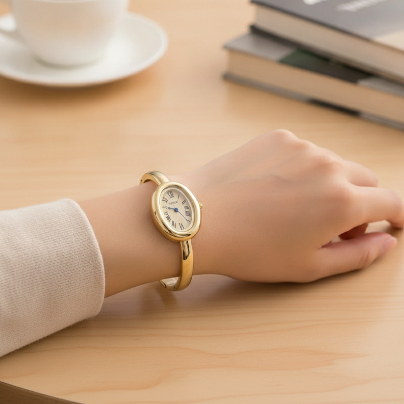 Bracelet Montre Femme Acier Inoxydable Doré Petit Cadran - Cadeau Mode