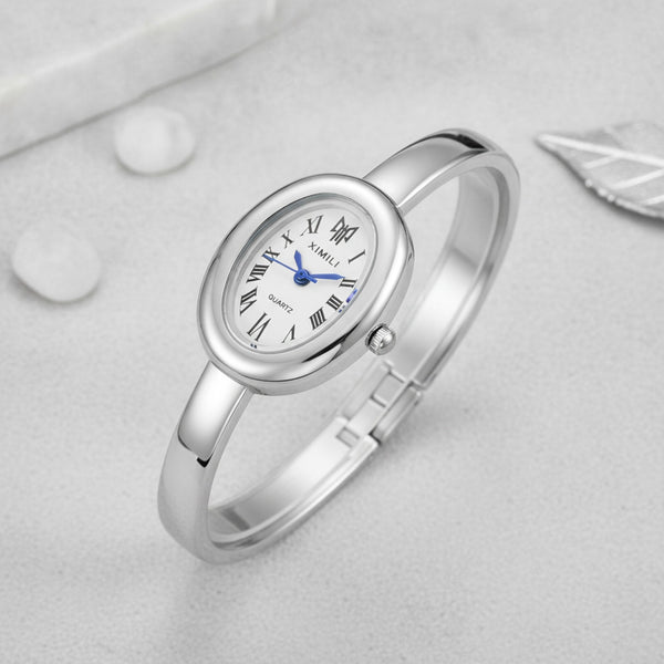 Montre Argentée Femme - Élégante, Ovale - Quartz
