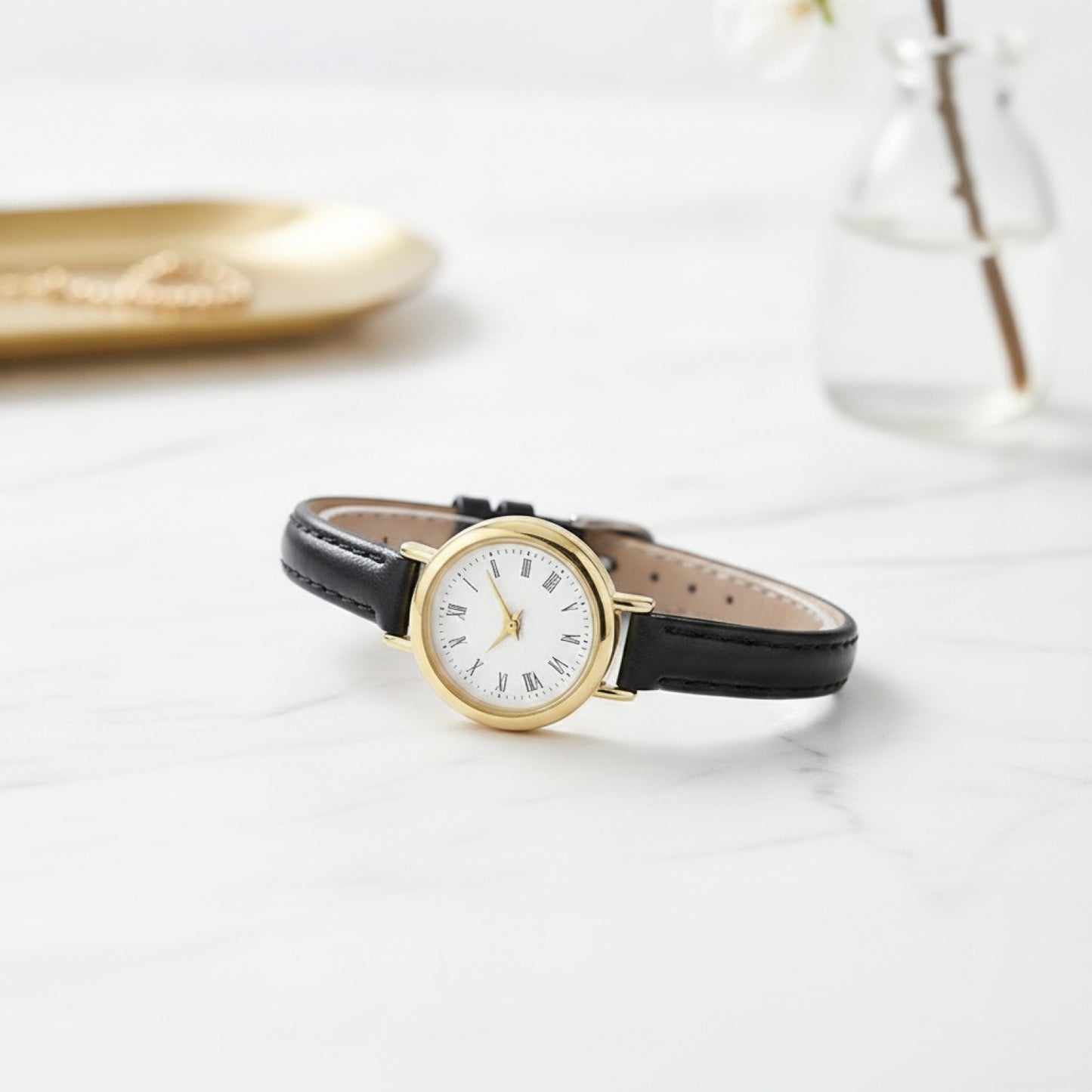 Montre Femme - Cuir noir, petit Cadran - Quartz