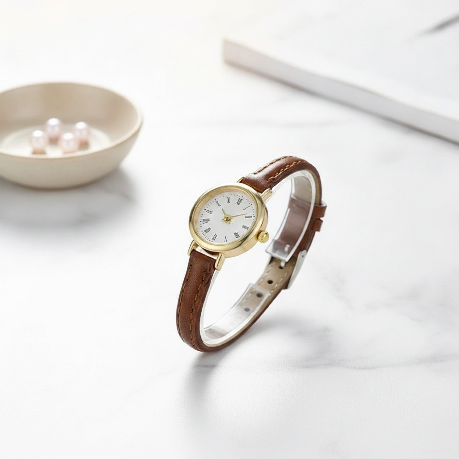 Montre Petit Cadran Femme - Cuir Marron - Quartz