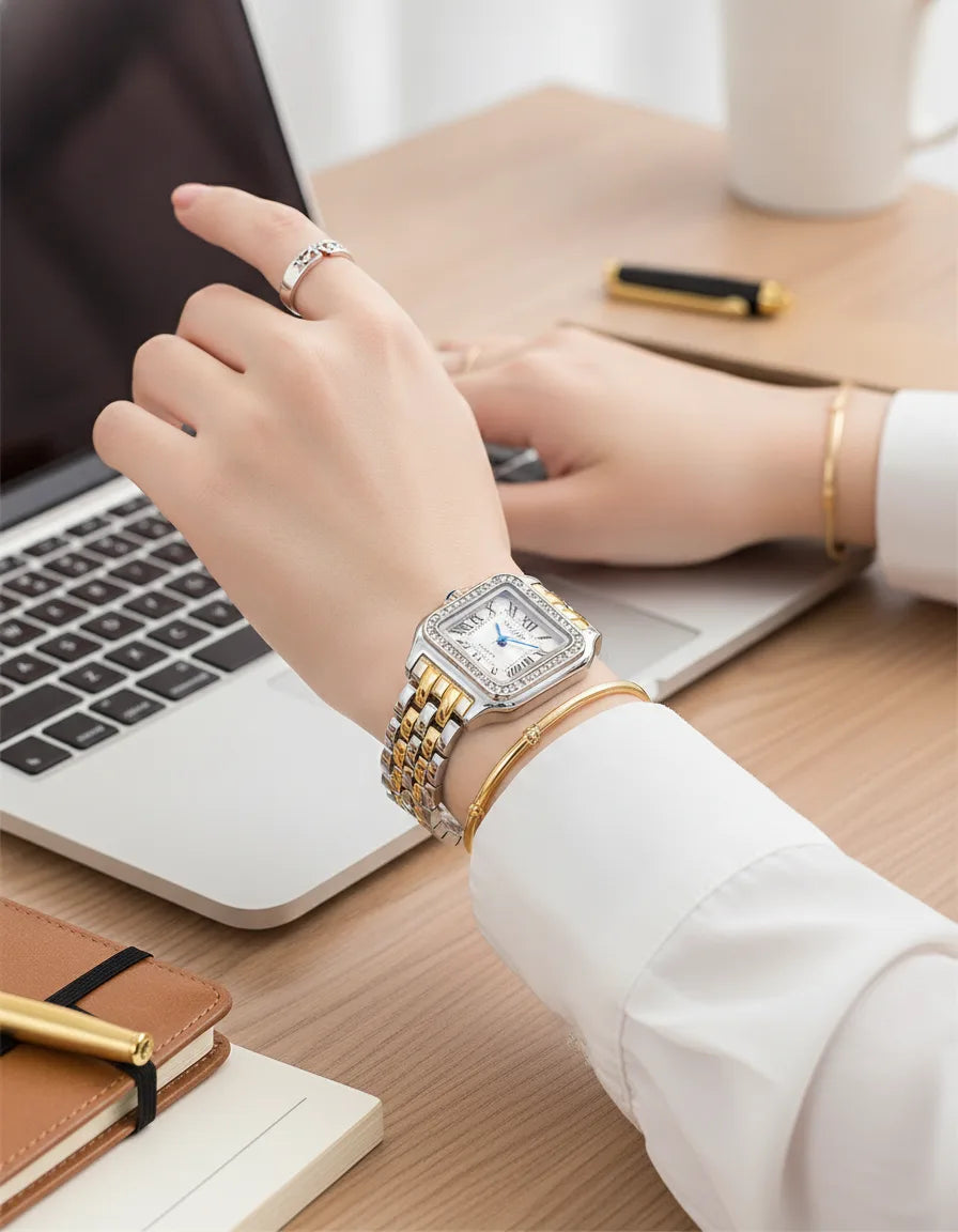 Montre Femme à Cadran Carré – Élégante et Facile à Assortir