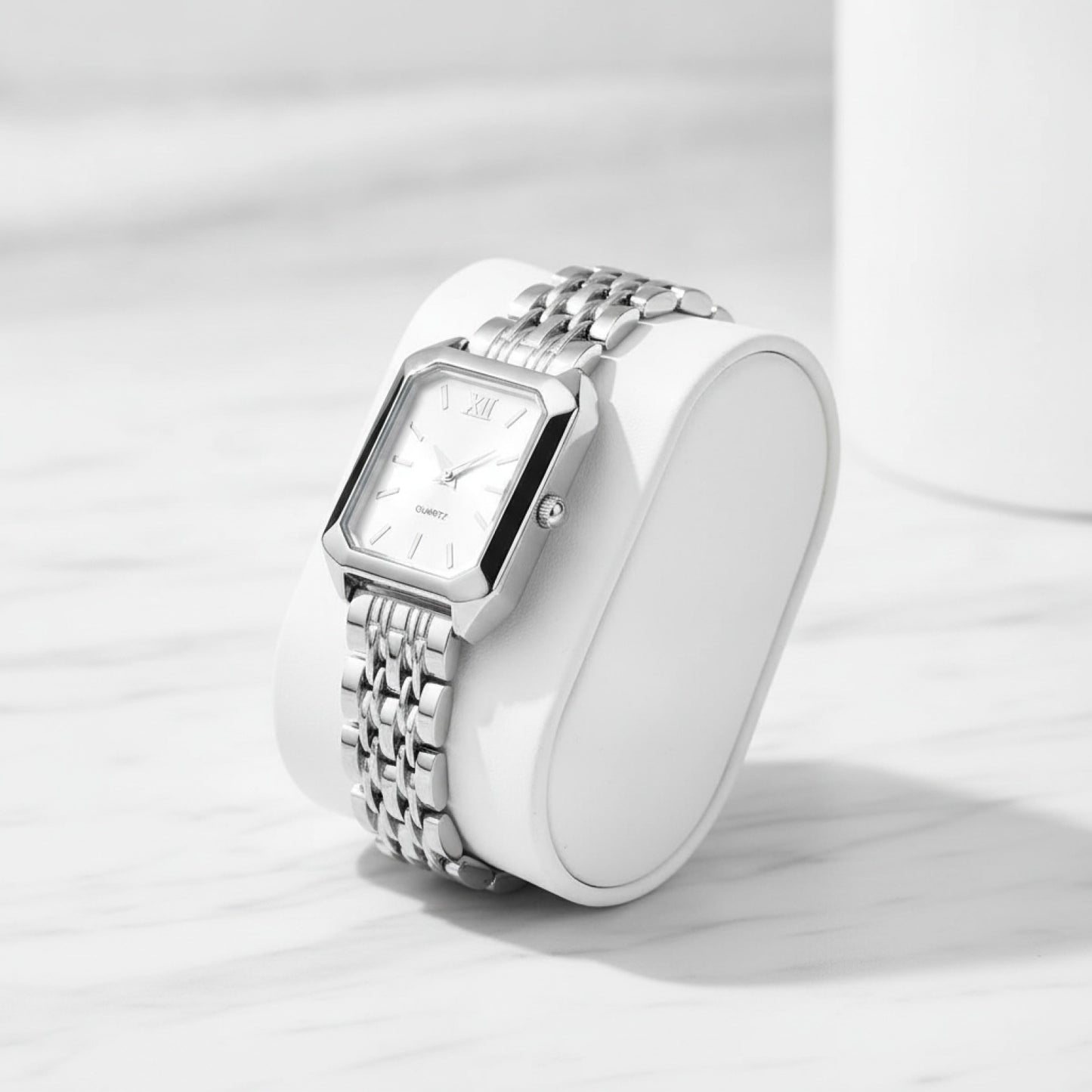 Montre Argentée Rectangulaire Femme  - Quartz Analogique